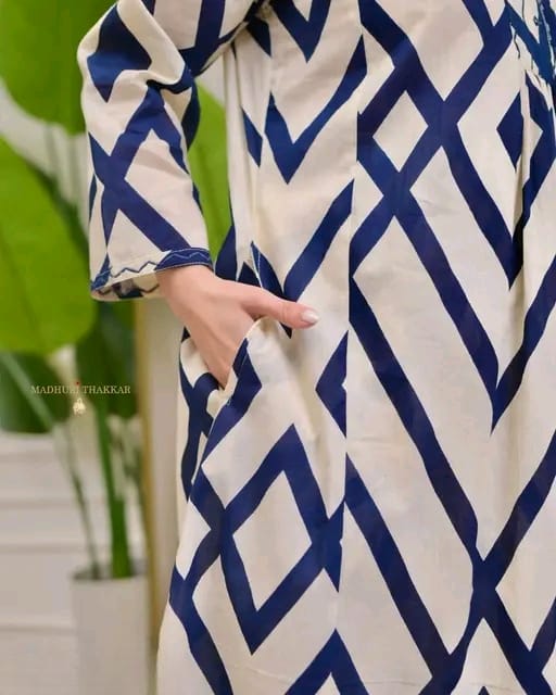 Elegant Embroidered Rayon Kurti Set – Off White