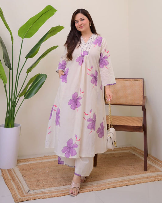 Floral Printed Rayon Kurti Pant Set – White