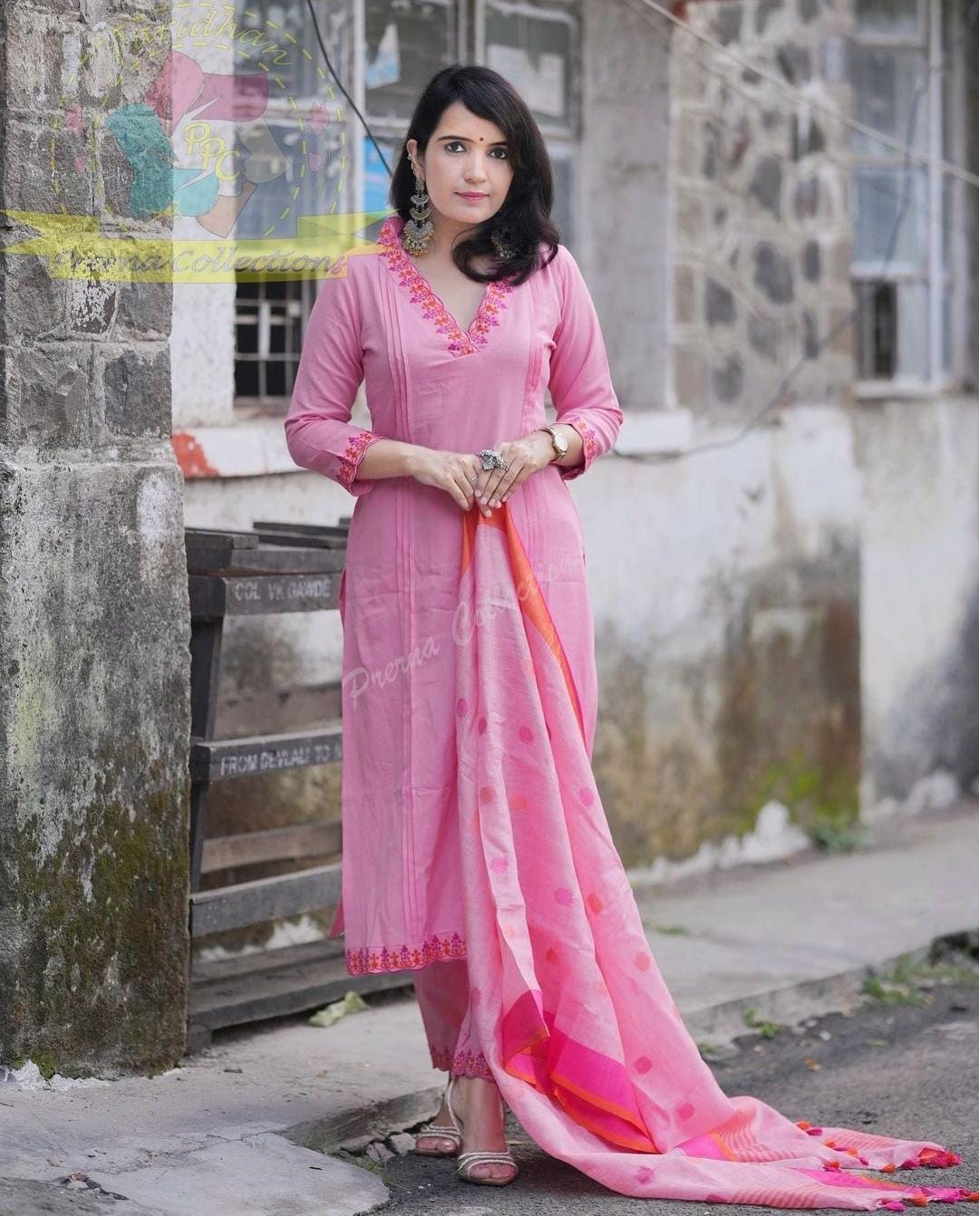 Handloom Cotton Kurti Set with Embroidery & Linen Dupatta