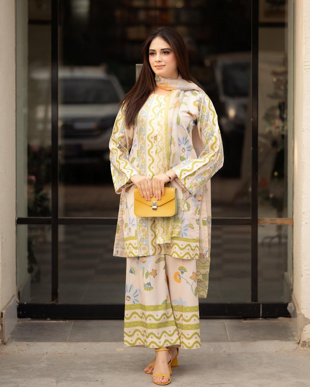 Designer White Crepe Co-ords Set with Digital Print & Dupatta