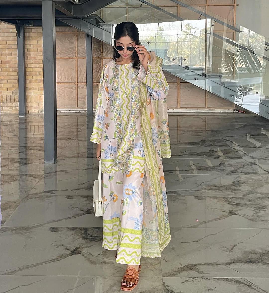 Designer White Crepe Co-ords Set with Digital Print & Dupatta