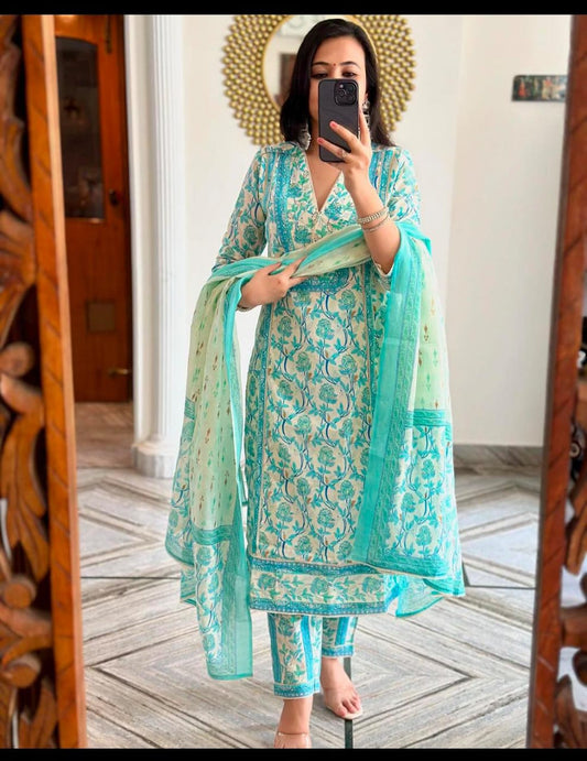 Floral Print Pure Cotton Kurti Set with Dupatta – Lace Border Design