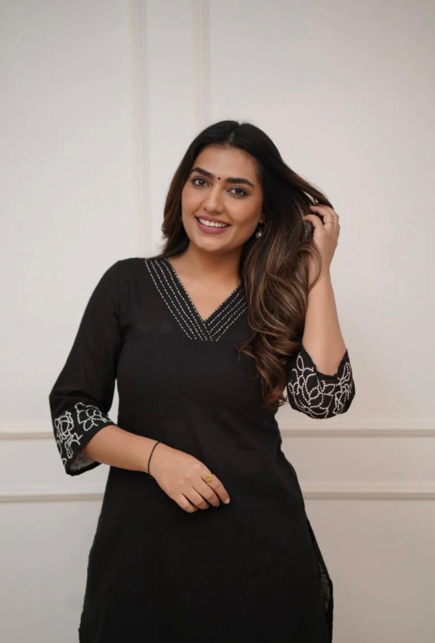 Elegant Cotton Embroidered Kurti Pant Set for Women