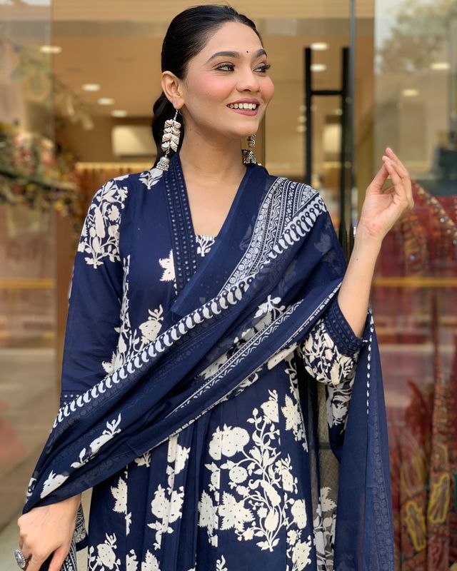 Elegant Cotton Anarkali Suit Set with Embroidery & Dupatta